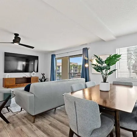 Beachfront Resort Heated Pool 3King Beds 85In Tv Bbq